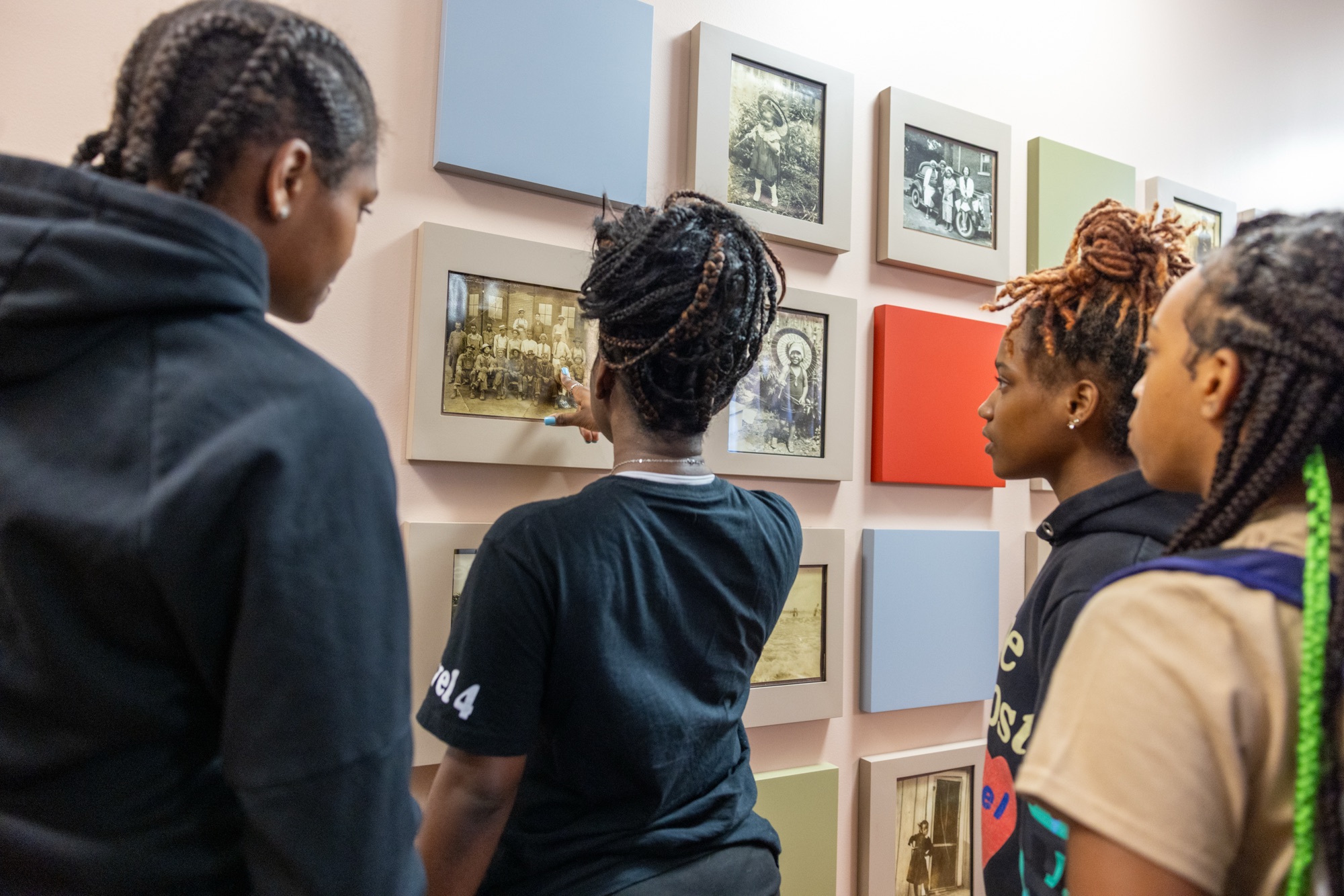 Photo from the HYPE Freedom School Heritage Tour